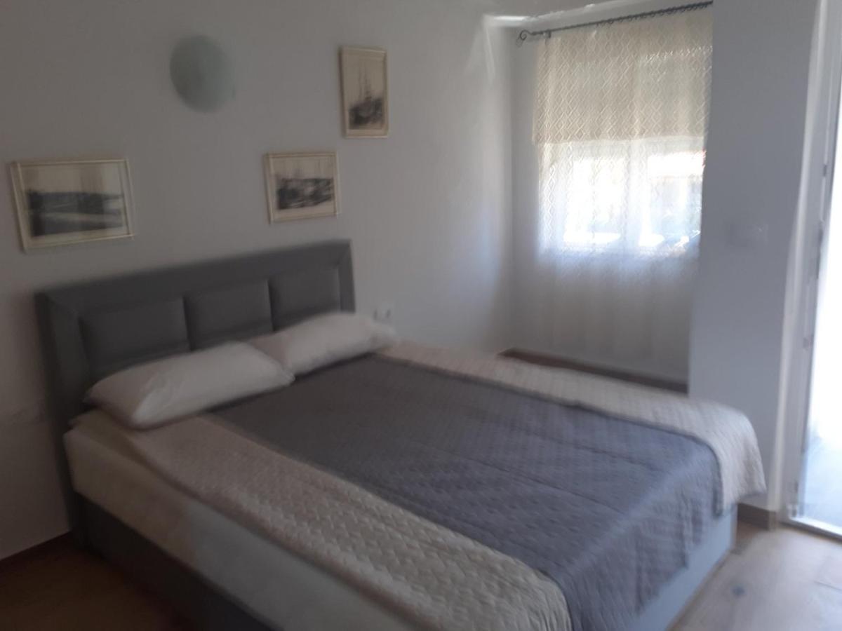 Pavel, Studio Apartman Privlaka  Kültér fotó