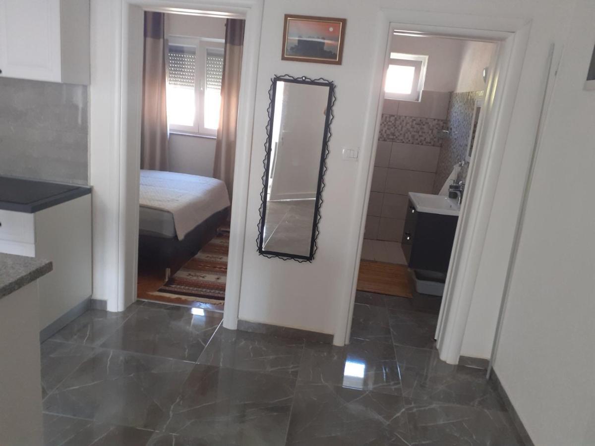 Pavel, Studio Apartman Privlaka  Kültér fotó