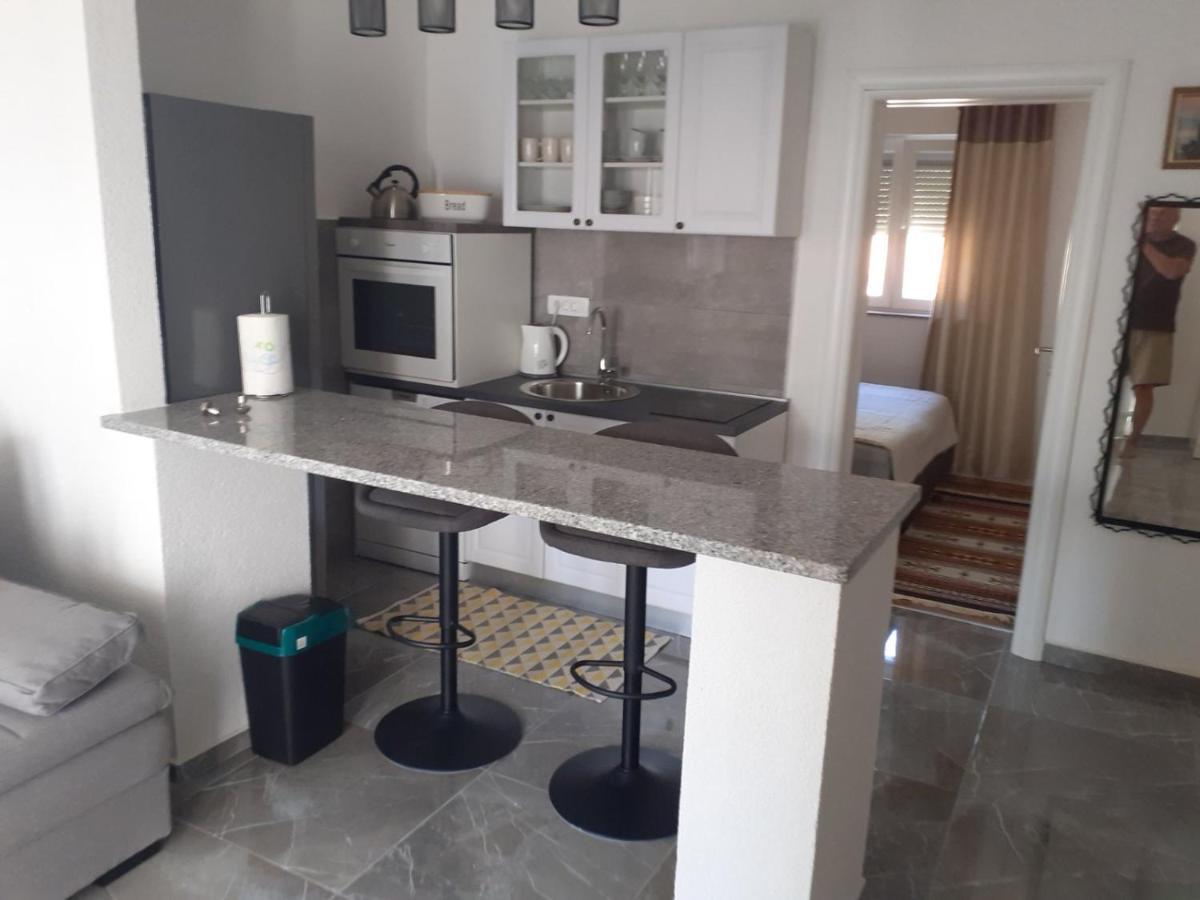 Pavel, Studio Apartman Privlaka  Kültér fotó