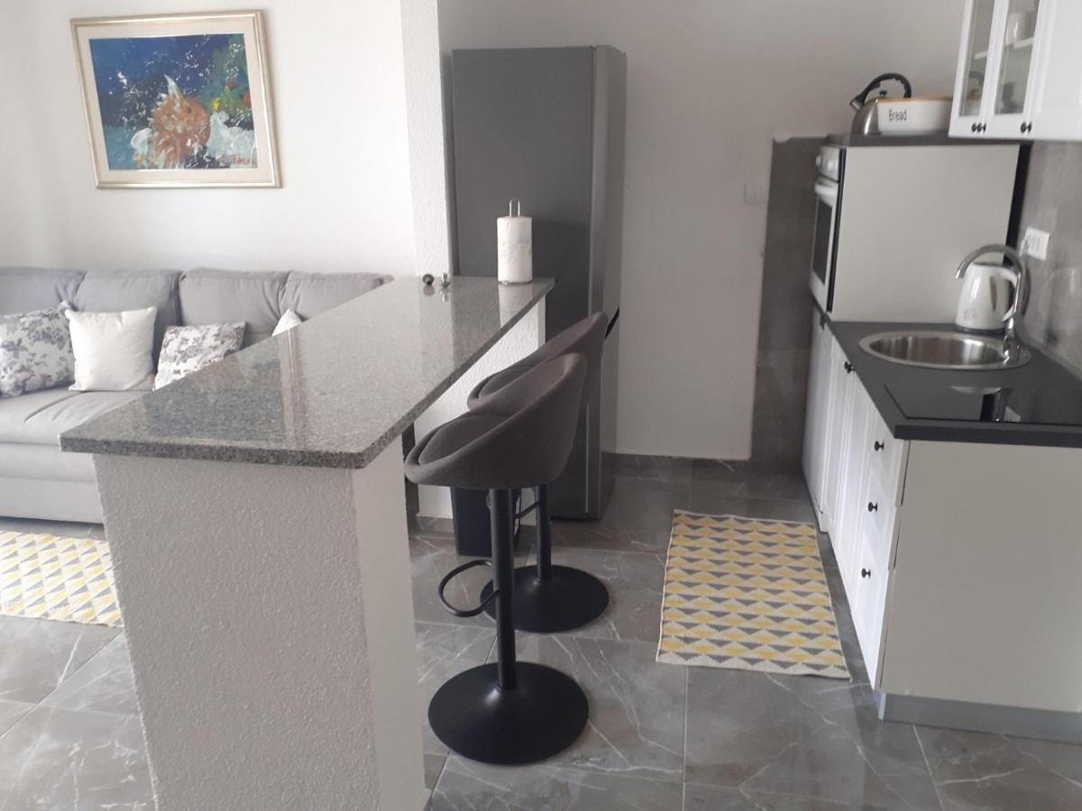 Pavel, Studio Apartman Privlaka  Kültér fotó